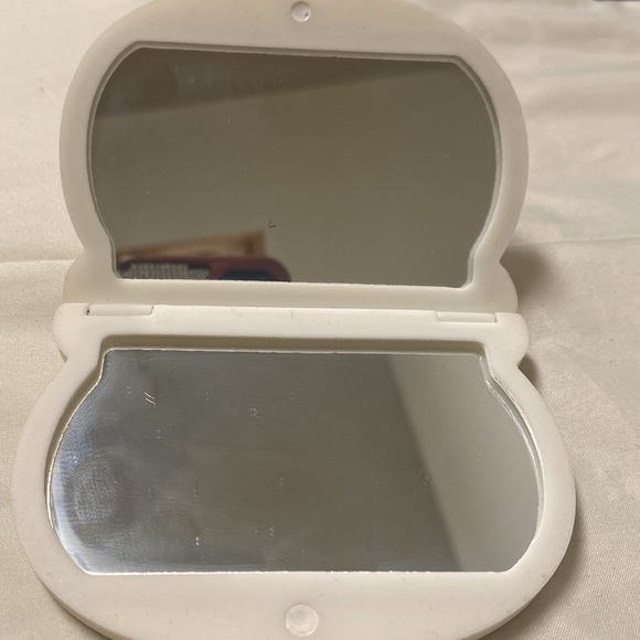 Kaqi panda compact 2 sided mirror . - Picture 5 of 5